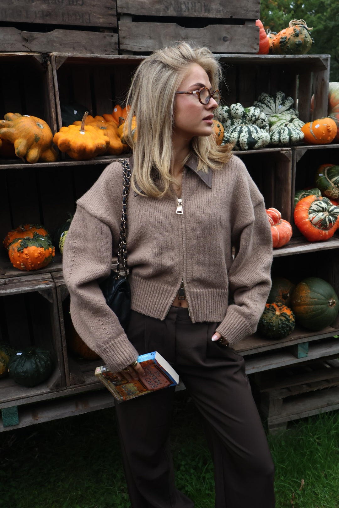 PRE ORDER 24/10 | Olive zip vest - Taupe