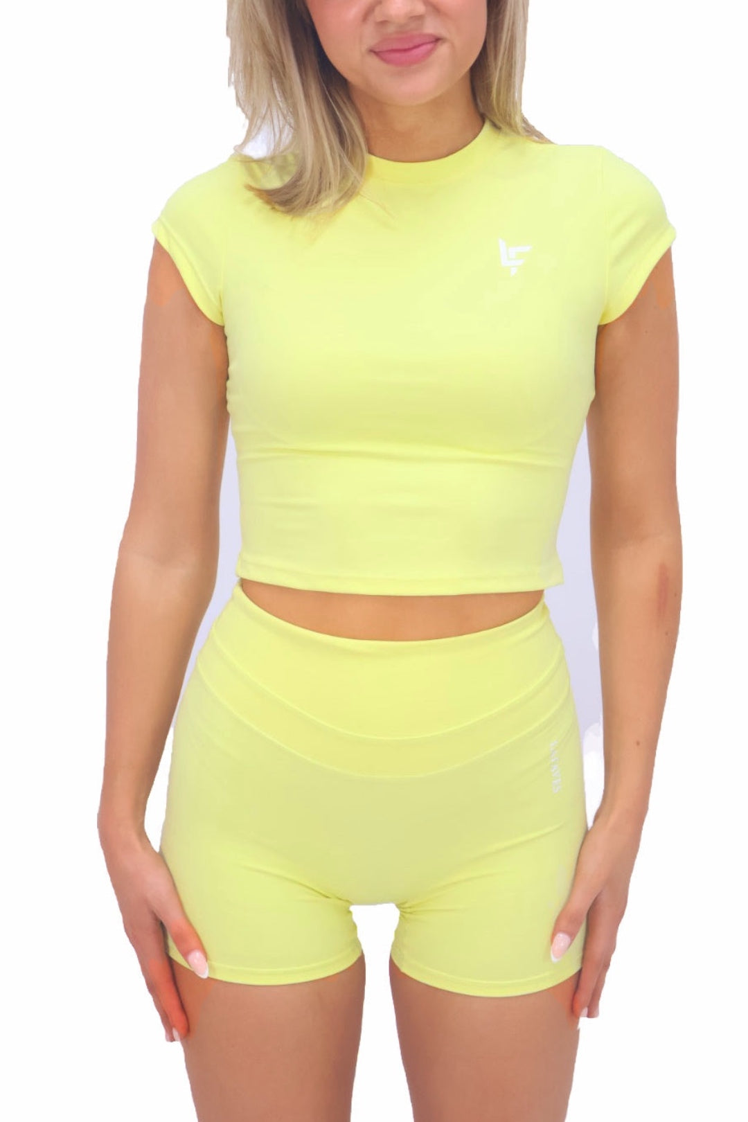 Iconic short